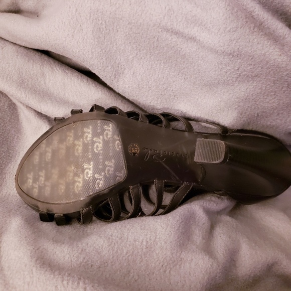 Black size 9 Studio Paolo Gladiator Sandals. - Picture 6 of 7